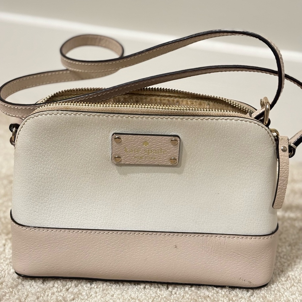 Katw Spade white crossbody purse